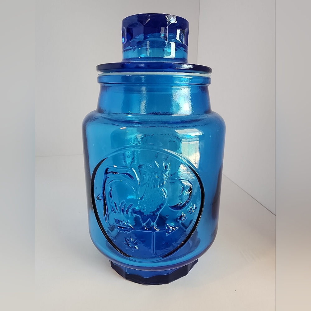 VINTAGE Wheaton NJ Cobalt Blue Glass Lidded Jar